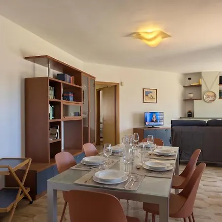 -grande Terrazza- Wifi Ac 8 Posti Letto Apartman *