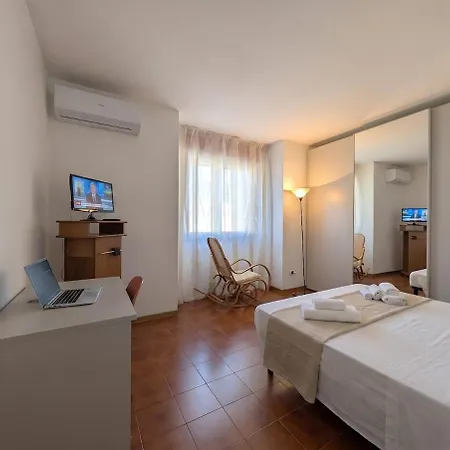 Apartman -grande Terrazza- Wifi Ac 8 Posti Letto *